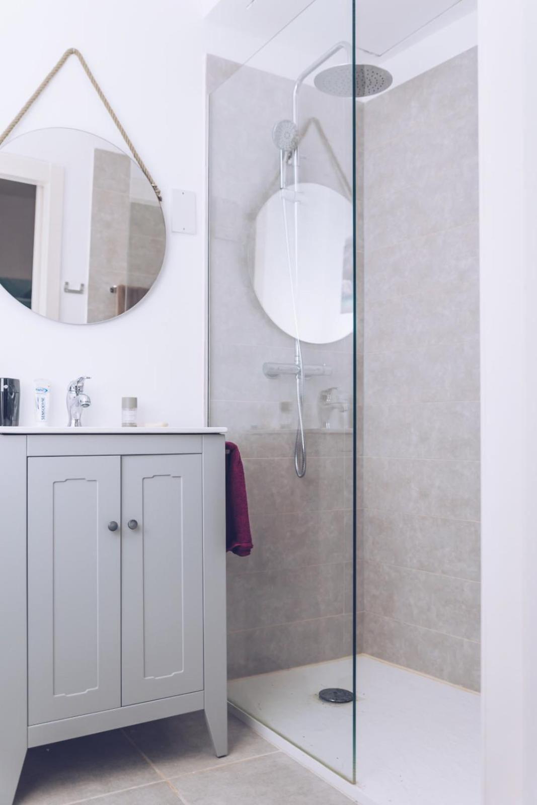 Appartement Chic & Luxurious 2-Br Escape Designed For Elegance à Gibraltar Extérieur photo